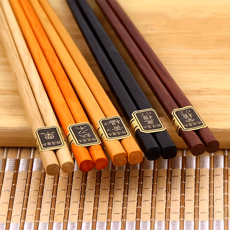 Five pairs of wooden chopsticks, spaghetti, kitchen cooking, solid wood chopsticks, five types of wooden chopsticks, square chopsticks, kitchen utensils